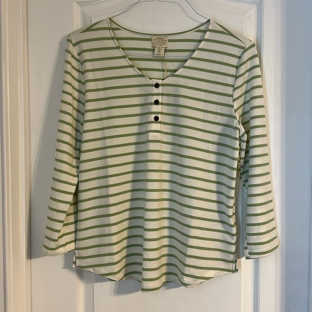 🆕 Telluride clothing company, oatmeal/green long sleeve Henley top - Large